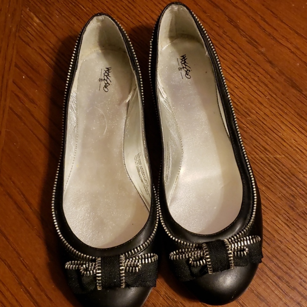 Black Mossimo Flats with Zipper Trim